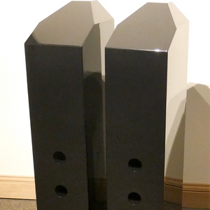 Eggleston Works Fontaine II