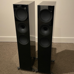 KEF R7 Meta Floorstanding Speakers — Black Gloss · Pair