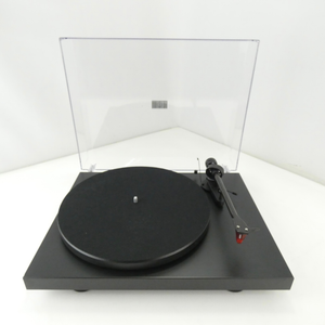 Pro-Ject Debut Carbon EVO Turntable with Ortofon 2M Red