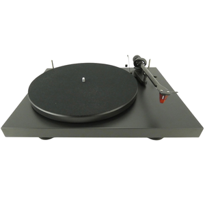 Pro-Ject Debut Carbon EVO Turntable with Ortofon 2M Red